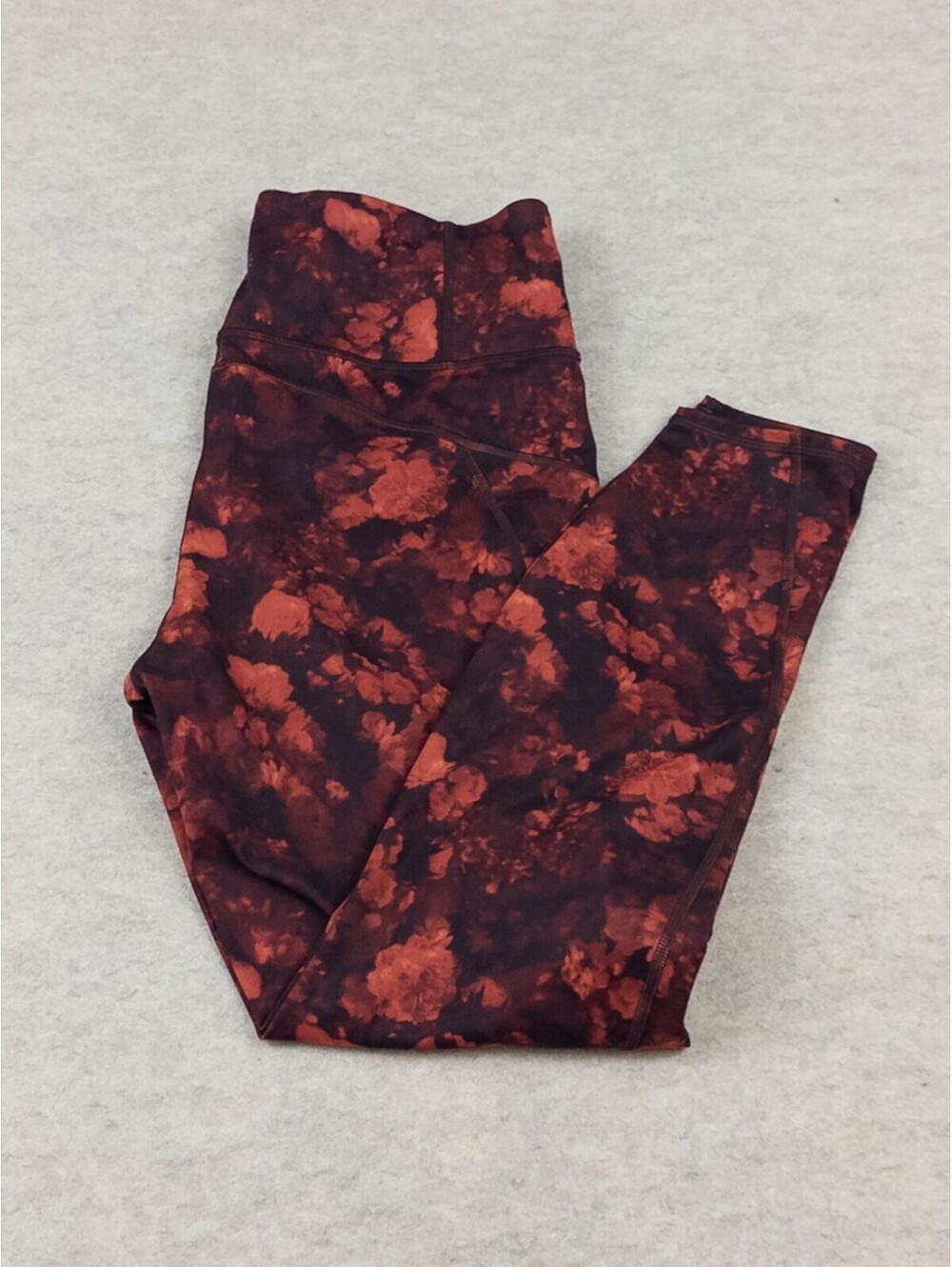 Athleta Rainier Printed Tight Leggings in Red and Black, Size L